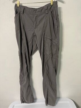 Duluth Trading Co Gray Cargo Pants size 8x31